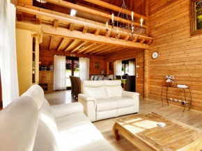 Splendid chalet located near Durbuy